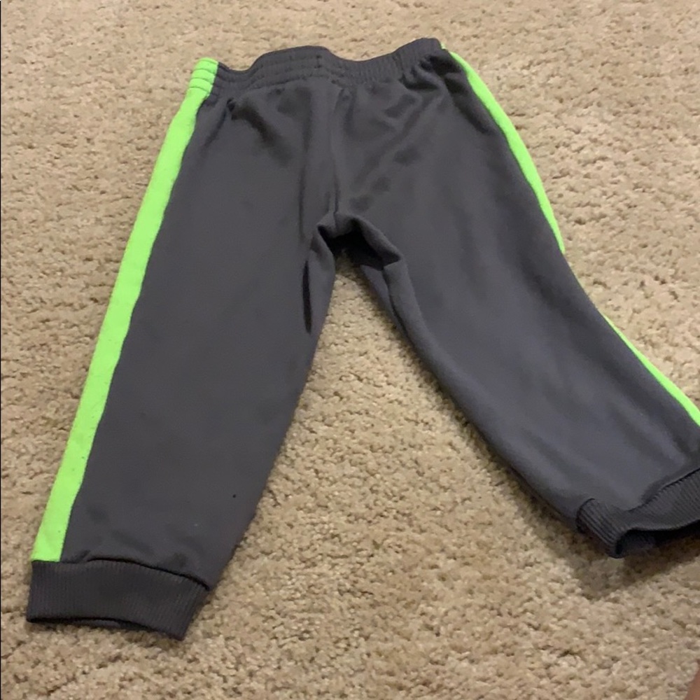 Infant joggers - Picture 3 of 3